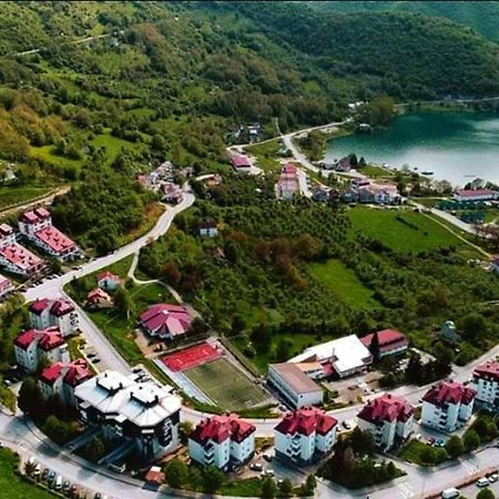 Apartmani Lena Pluzine Bagian luar foto